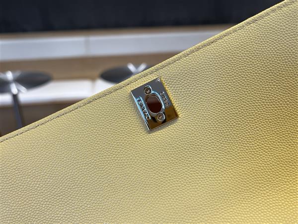 2026127214132704 750